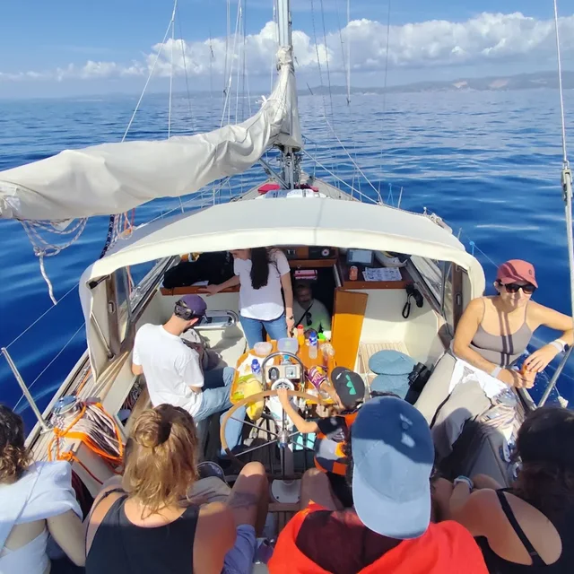 Despedida de soltero en velero Barcelona